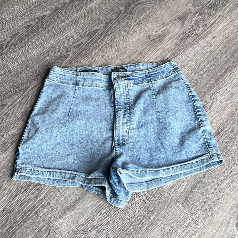 WILD FABLE high rise pinup shorts
